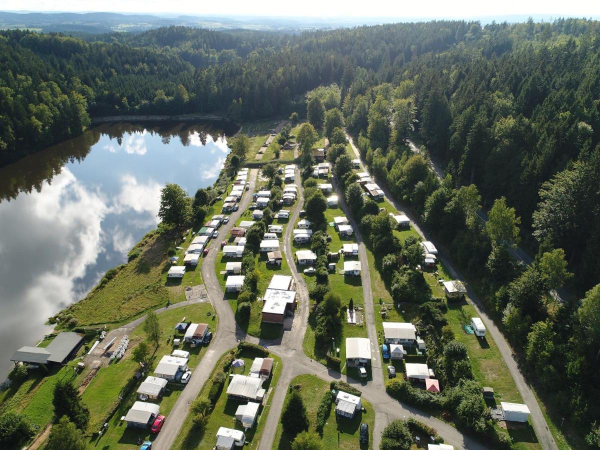 Freizeit- Und Campinganlage Gaisweiher Flossenburg Buitenkant foto