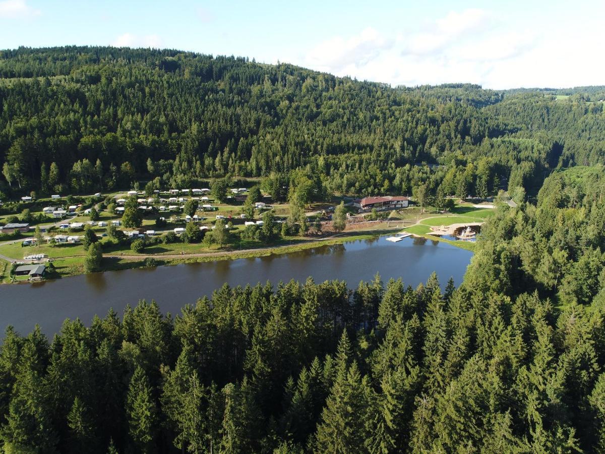 Freizeit- Und Campinganlage Gaisweiher Flossenburg Buitenkant foto