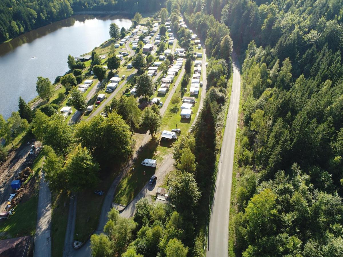 Freizeit- Und Campinganlage Gaisweiher Flossenburg Buitenkant foto